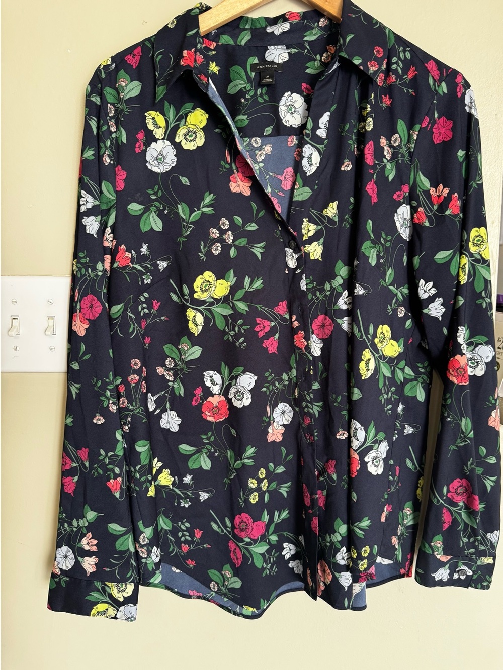 Ann Taylor Black Floral Button-Down Shirt with Multicolor Blooms
